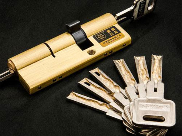 南康24小时上门开锁公司