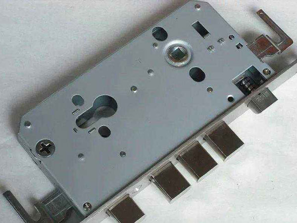 南康24小时上门开锁公司